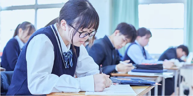 自習教室・質問コーナーの充実